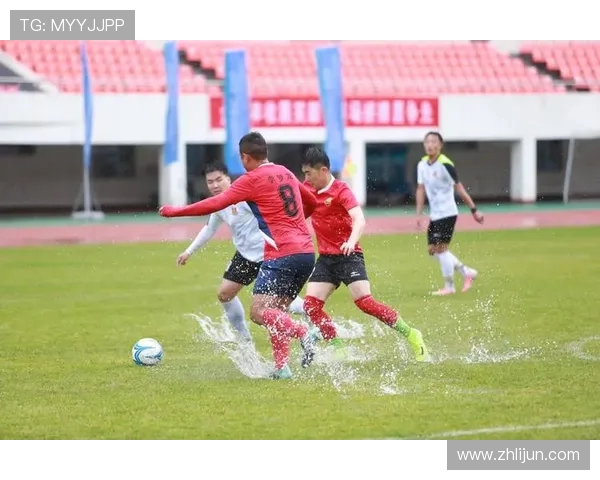 足球训练中的小组对抗赛与战术应用演练